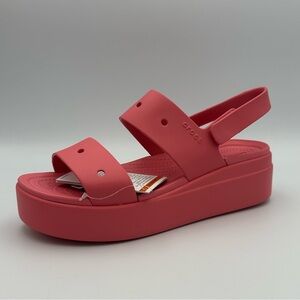 NWT Crocs Brooklyn Women's Size 9 US Coral Pink Heel Slingback Platform Sandals